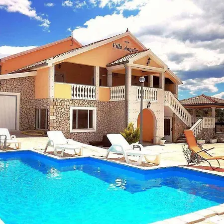 Casa de Férias In 26798 *
