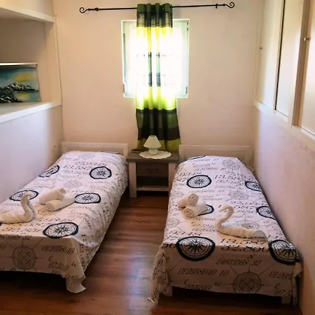In 26798 Casa de Férias
